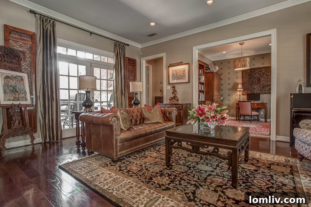 Spacious living area with natural light in 2702 Heritage Hills Drive Fort Worth