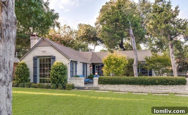 439 West Colorado Blvd Exterior View