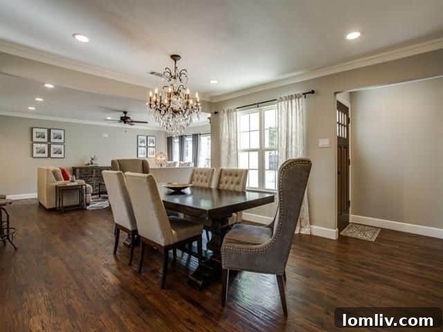 7753 Goforth Cir - White Rock Forest Living Room