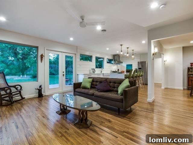 Outdoor Living Space Connecting to Kitchen and Family Room