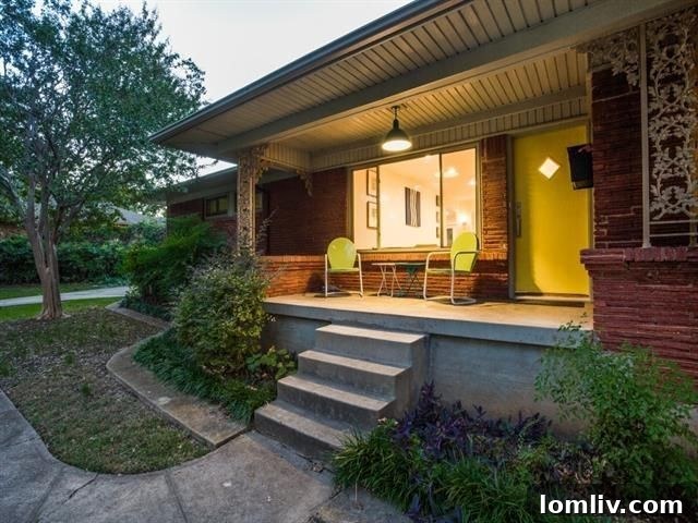 Charming Midcentury Ranch Facade with Thoughtful Landscaping
