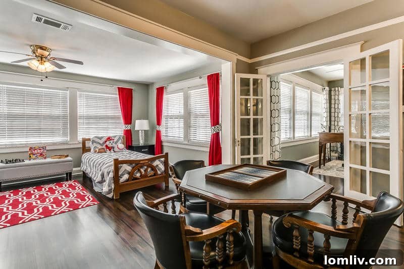 Tarihi Elizabeth Bulvarı'nda Uzman Emlakçılardan Büyük Vurgun 10 Vintage-inspired bathroom with period tile and an inviting extra-long bathtub