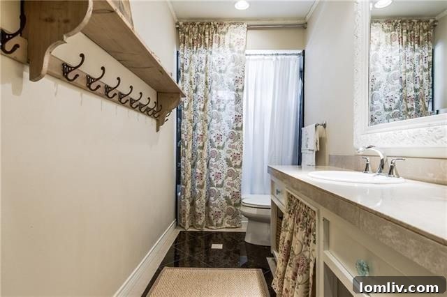 Bandera's Pink Wall Condos: A Lucrative Steal 7 6151 Bandera Avenue Unit C Second Bathroom - Renovation Ideas