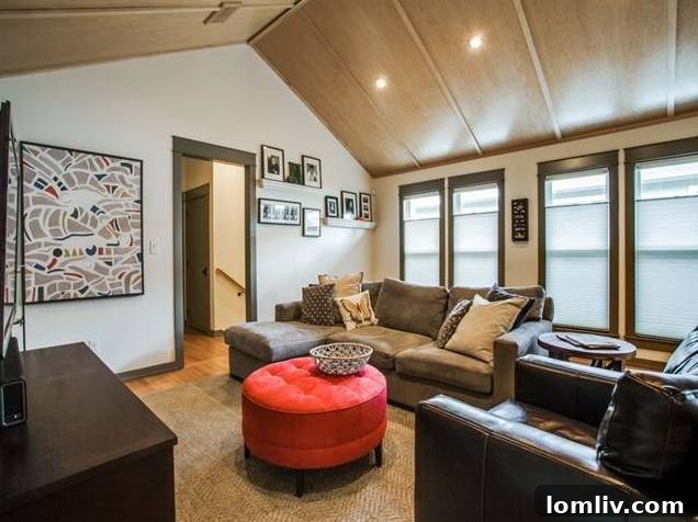 937-N.-Windomere-Family-Room