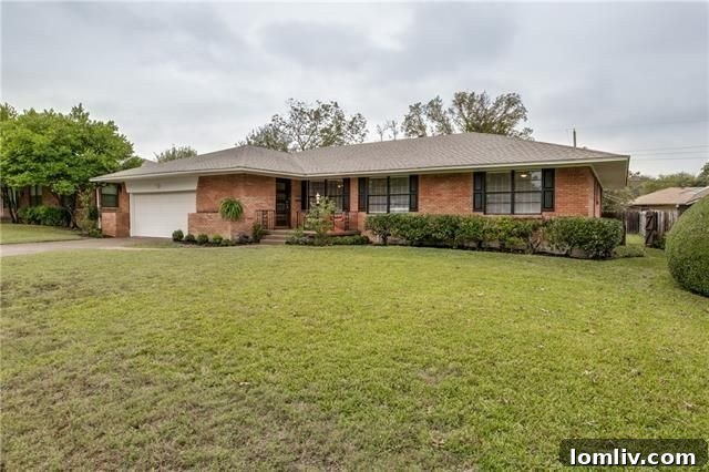 1521 Nantuckett Drive North Oak Cliff Midcentury Modern Home for Sale