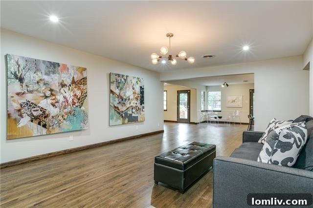 1521 Nantuckett Drive Dining Area Chandelier