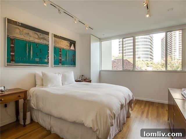 3701-Turtle-Creek-Blvd-Dallas-Bedroom-Built-in-Storage