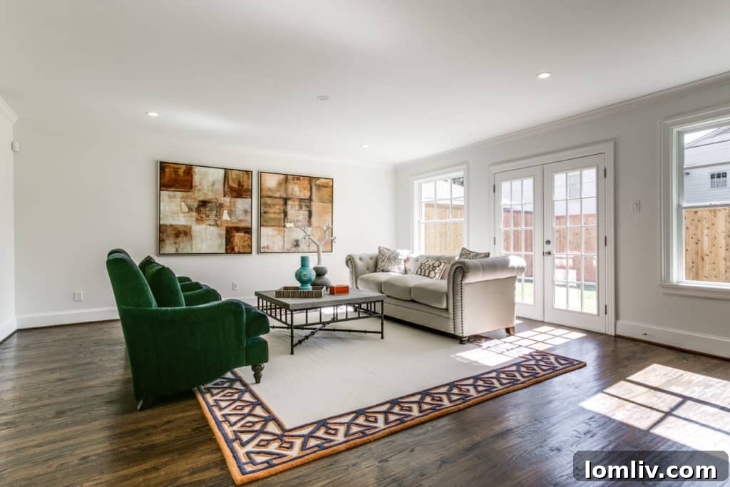 Bright and airy family room ideal for gatherings