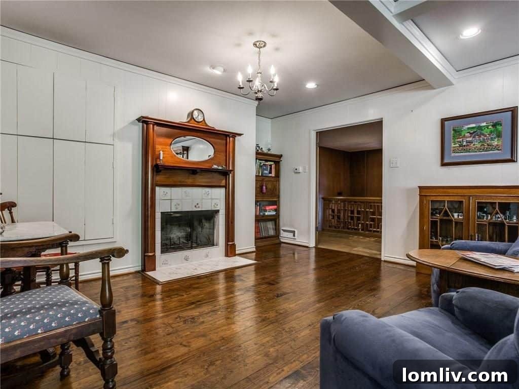 948 Forest Grove Family Room - Cozy Mid-Century Living