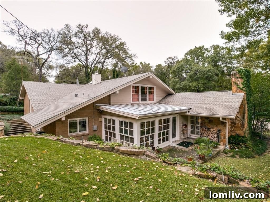 948 Forest Grove Back View - Expansive Lot Dallas