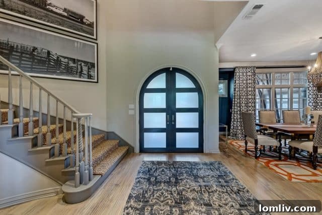 Exterior view of 3000 Simondale, Bellaire Estates