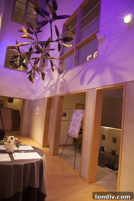 Gallery-Hall-for-silent-auction