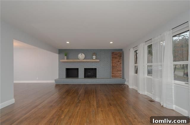 Dallas Open House Spotlight: A Masterpiece Craftsman in Junius Heights 25 Showstopper kitchen with large island and Carrera Marble at 4626 Dove Creek Way