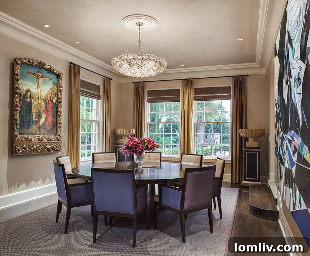 Spacious dining room perfect for entertaining