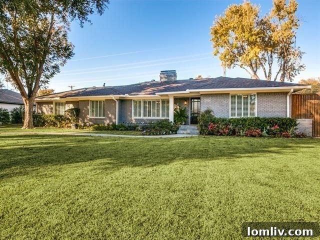 Classic Ranch Style Home at 6915 Lavendale Ave in Hillcrest Havens