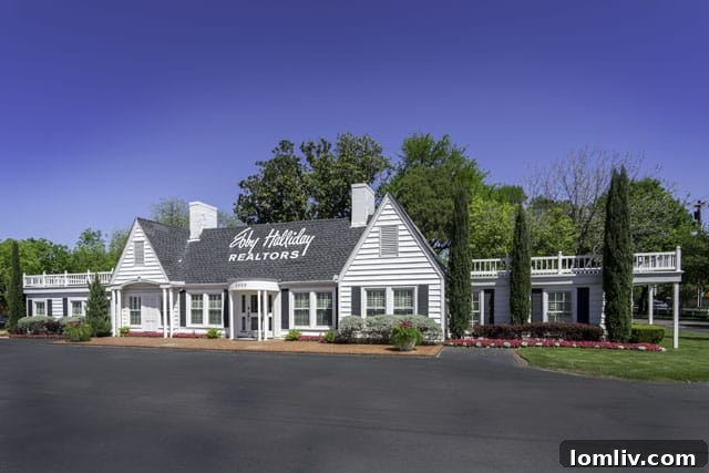 Ebby's Little White House, a landmark office for luxury real estate in Dallas.