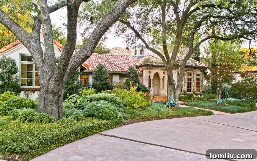 4415 Lively Ln Preston Hollow Arched Hallway