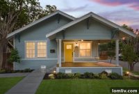 Oak Cliff’s Craftsman Charm: A Single-Story Kaleidoscope of Color