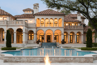Elevate Your Holiday Gatherings: 5 Trends From Bella Custom Homes