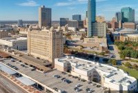 Landmark Loft: Urban Living, Unbeatable Value
