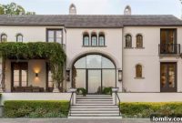 Santa Barbara’s Mediterranean Estate Reimagines Lakefront Living