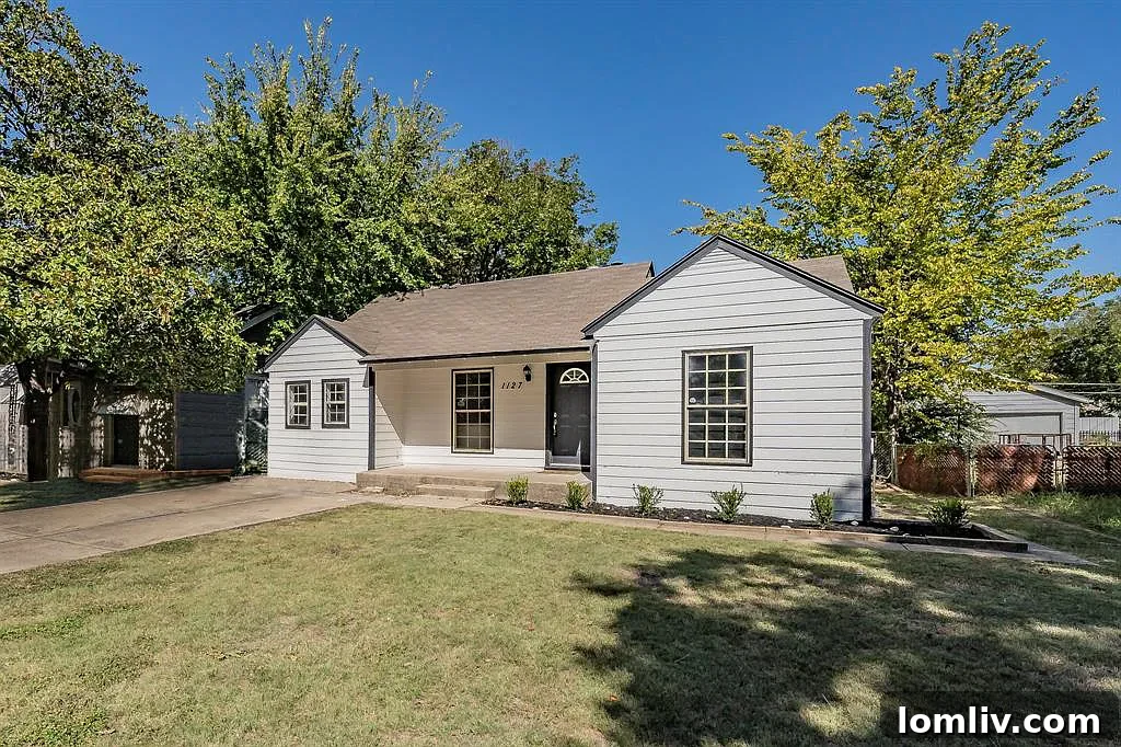 1127 Wilbur, a charming home in Polk Vernon, Dallas, listed for sale