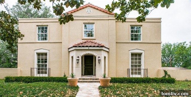 A prime property near TCU football games for sale at $2.95 million.