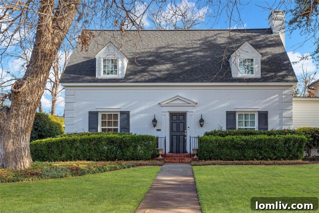 Gracious Beauty On Monticello Park - Luxury Home in Fort Worth