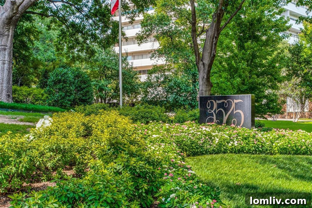 Turtle Creek Vista: A Serene Three-Bedroom Haven 3 Spacious Living Area at 3525 Turtle Creek