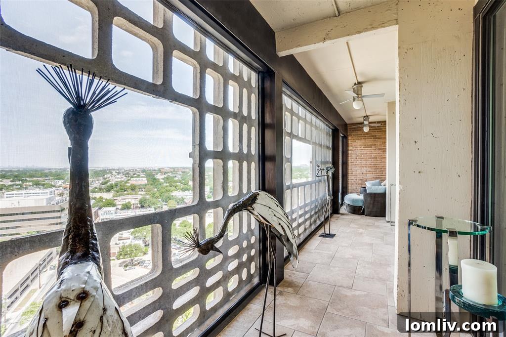 Turtle Creek Vista: A Serene Three-Bedroom Haven 5 Luxurious Interior of 3525 Turtle Creek Condo