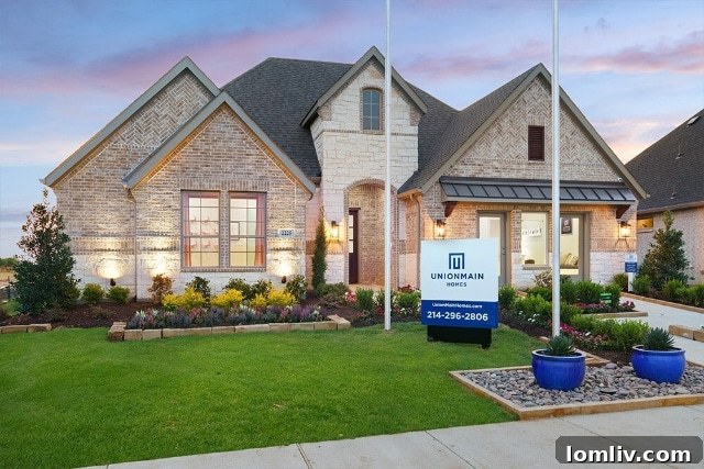 Luxurious Interior of a UnionMain Home at Lake Breeze