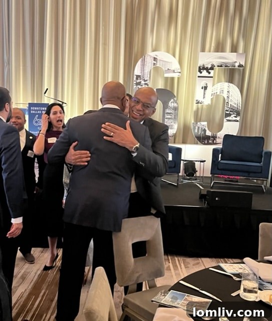 KKDA legend Willis Johnson congratulates Ron Kirk