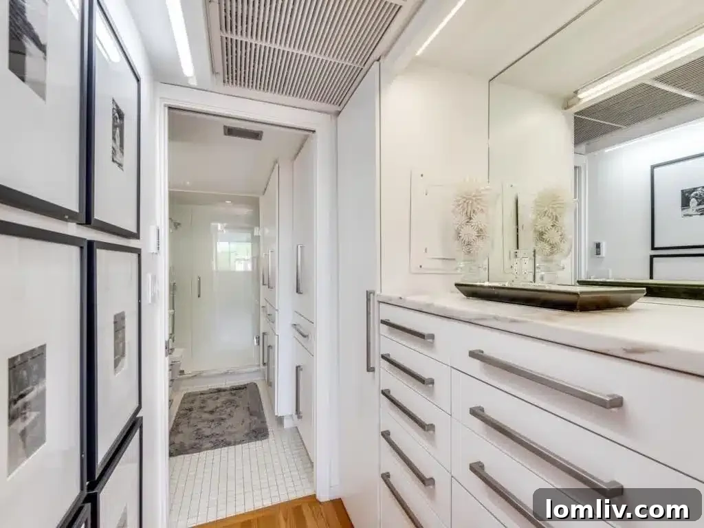 Updated kitchen with marble countertops in Apt 4E