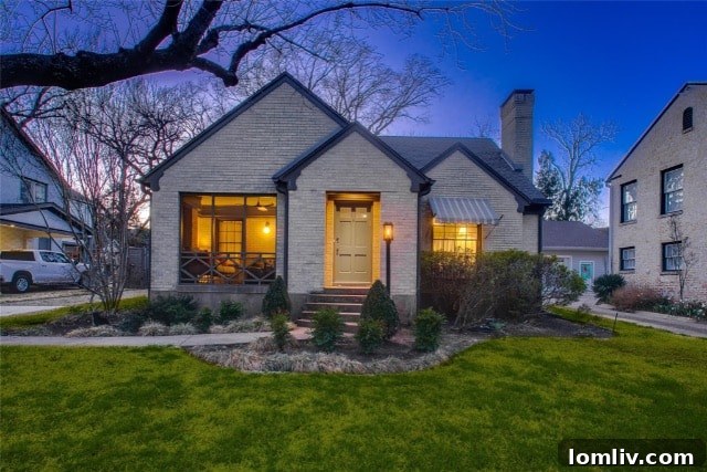 Exquisite Oak Cliff Home Exterior