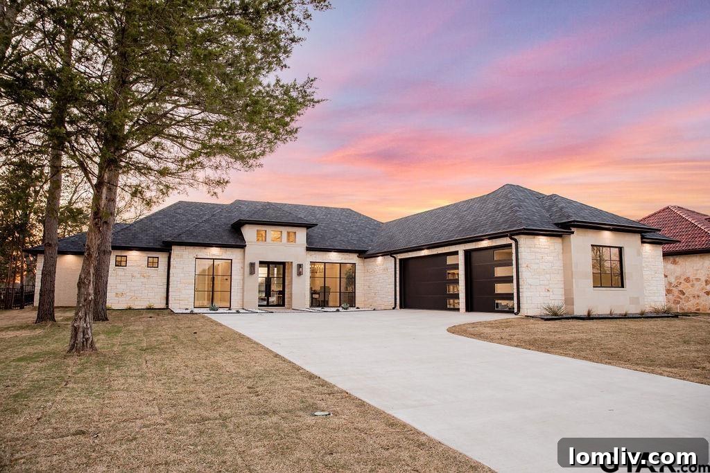 A stunning Hideaway Lake residence offering sophisticated modern design and premium finishes