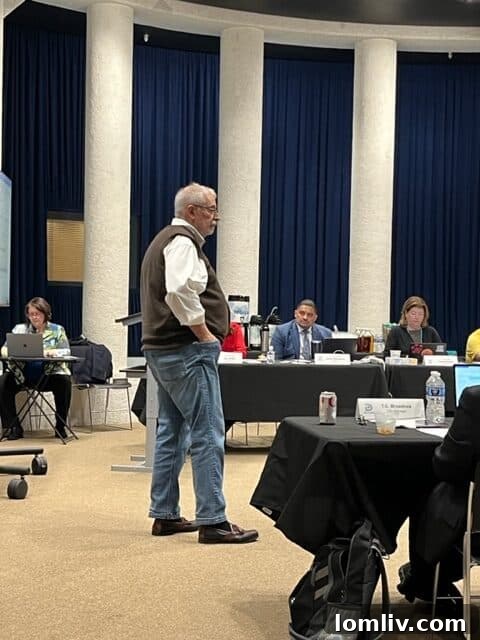 Consultant Jim Copple facilitates the Dallas City Council's Vision Alignment Session, guiding discussions on strategic public policy planning.