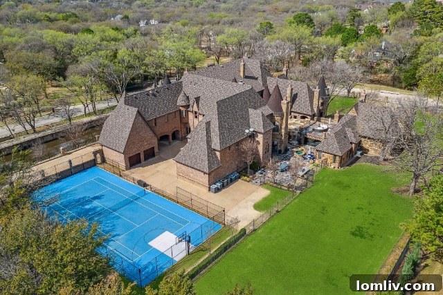Southlake castle pool bar