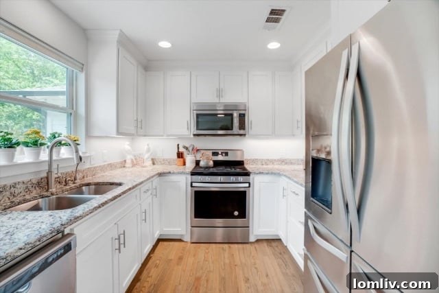 Modern Kitchen in Northwest Dallas Home