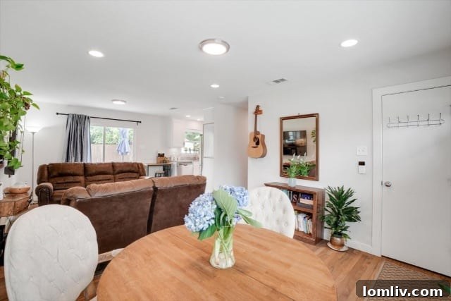 Spacious Living Area Dallas