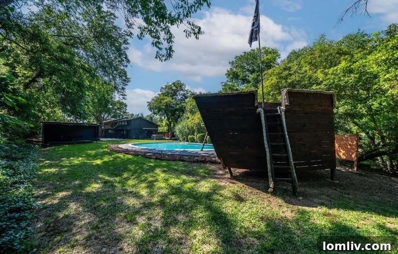 Pampering, Plano, Pirate - Private pool Plano home