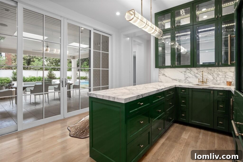 Laura Ladner's New Colonial Hills Listing: A Symphony of Luxury 10 img 319345 9