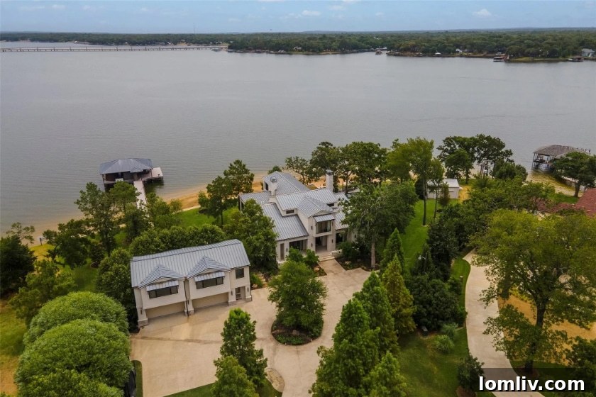 Panoramic Lake View Cedar Creek