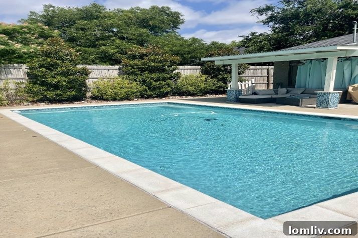 Sunny Swimply pool in Elmwood, Oak Cliff.