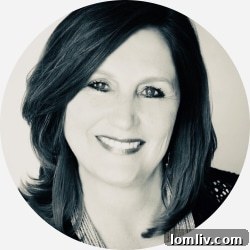 Close-up portrait of Valarie Kerby, Realtor in McKinney, TX.