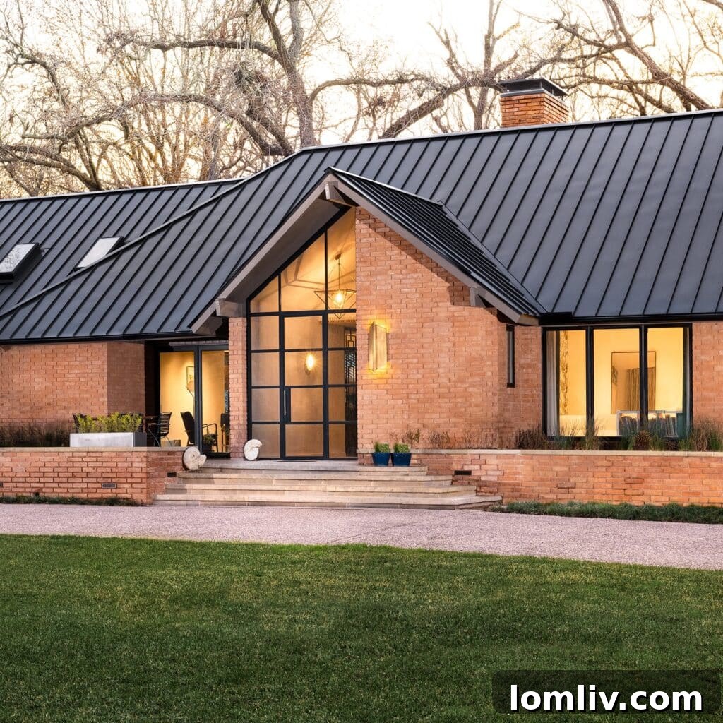A beautifully designed transitional ranch home interior by Eddie Maestri, featuring modern aesthetics while respecting its 1958 origins.