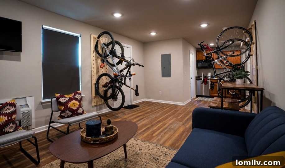 Annie Leibovitz's Retrospective: North Texas Realtors Flock to Bentonville 15 Outdoor communal area at The Bike Inn Bentonville, ideal for cyclists