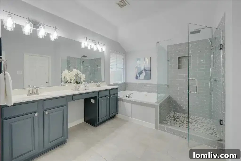 Enclosed glass sunroom, perfect for entertainment, at 313 Melshire Street, Sunnyvale, TX.