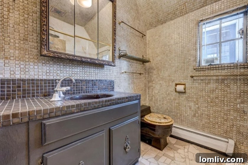Reno Home Stone Toilet
