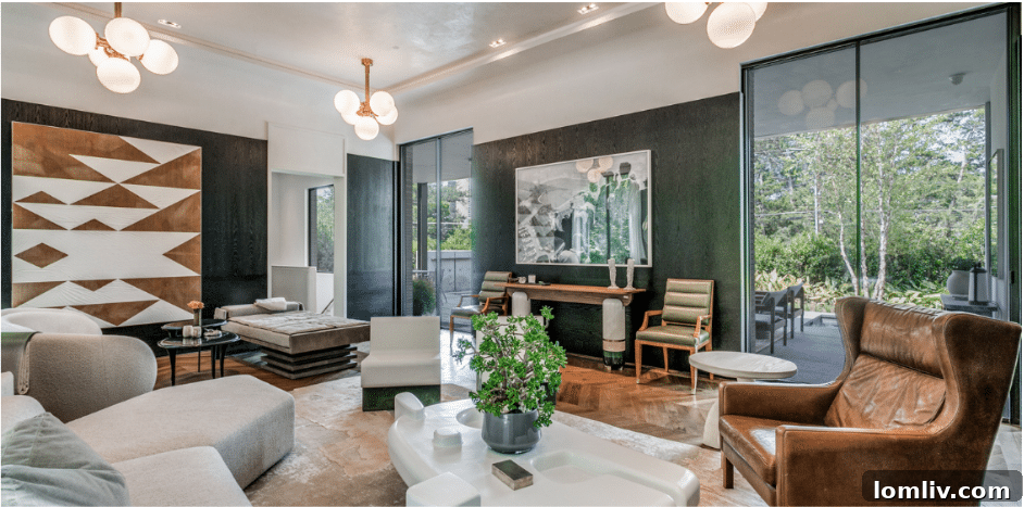 Luxurious Interior of 3525 Turtle Creek Penthouse