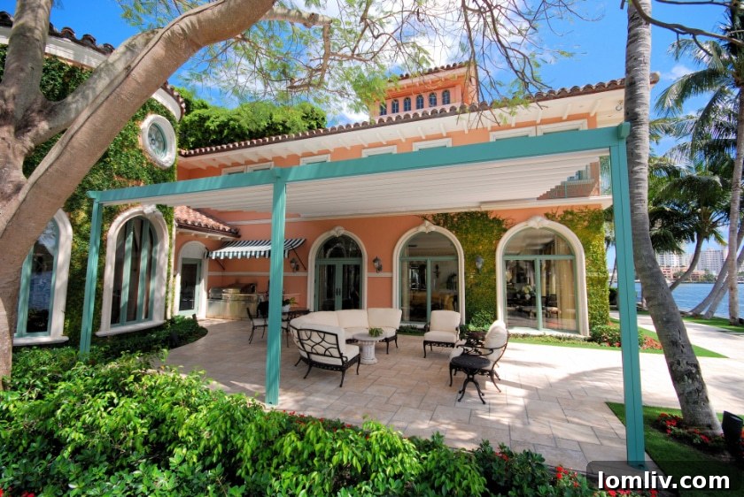 Pergotenda® Palladia - Outdoor Dining Experience